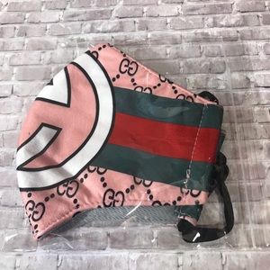 3/25$ Masques réutilisables fait à la main